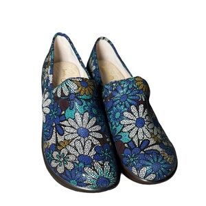 Jambu Sport Wedge Design Floral Clogs Size 11